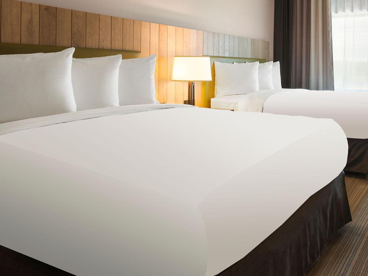Country Inn & Suites By Radisson, Clinton, Ia ภายนอก รูปภาพ